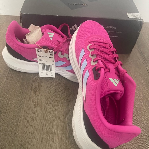 New Women's Adidas RunFalcon 3.0 Wide Running Size 8 - Picture 3 of 6